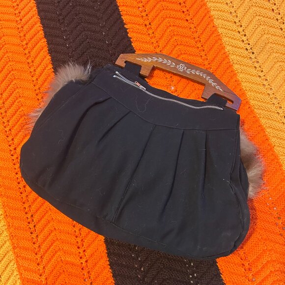 1930s OLD MONEY Silver Fox fur silk lined hand bag with hand painted wood handle - Picture 13 of 14